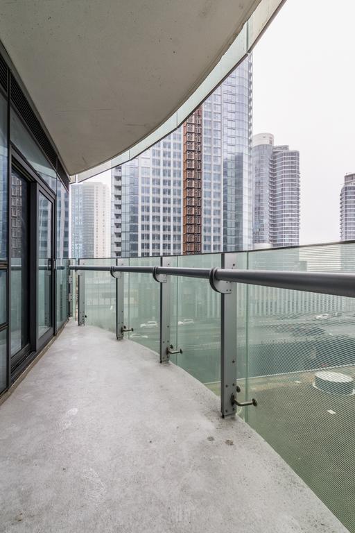 Aoc Suites - Two Bedroom Condo - City/Cn Tower View Toronto Exterior foto